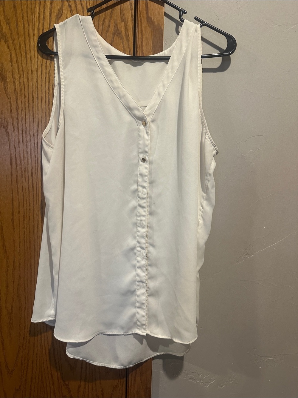 Maurices White Sleeveless V-Neck Button-Front Cami